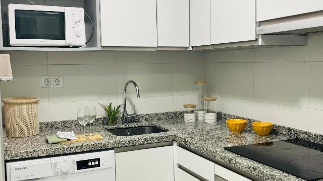 Imagen 6 Inmueble 305053 - Apto. Playa en venta en Fuengirola / Paseo Marítimo - Edf. Perla