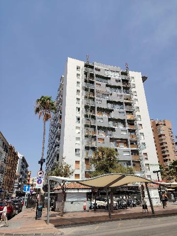 Imagen 18 Inmueble 305053 - Apto. Playa en venta en Fuengirola / Paseo Marítimo - Edf. Perla