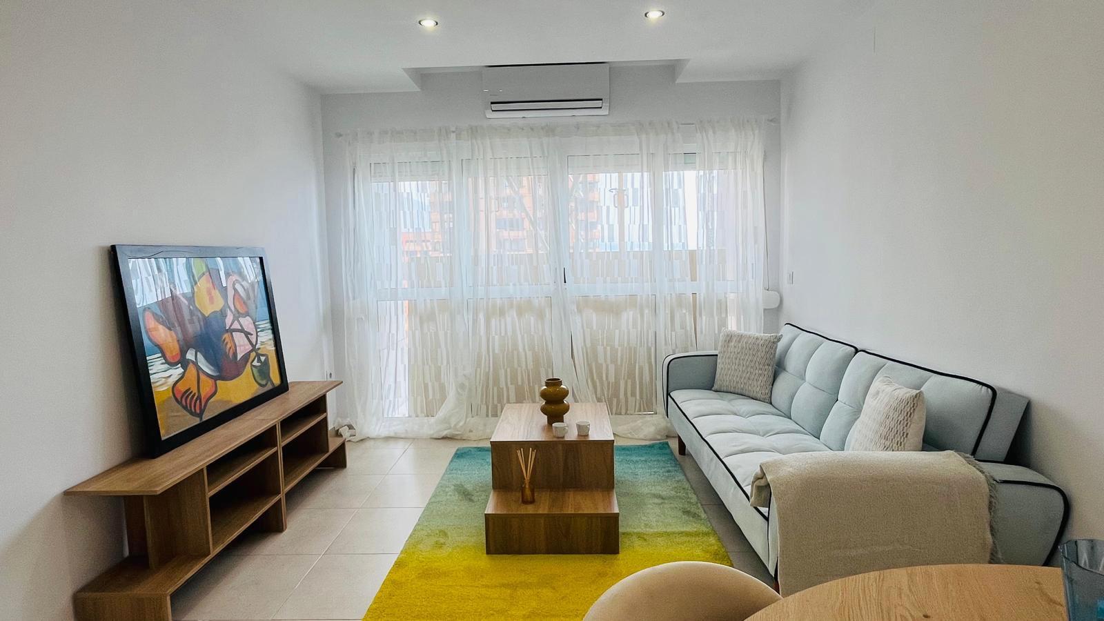 Imagen 4 Apto. Playa en venta en Fuengirola / Paseo Marítimo - Edf. Perla
