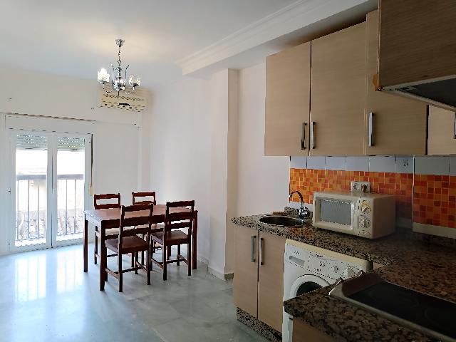 Imagen 2 Inmueble 305452 - Apto. Playa en venta en Fuengirola / Puerto Deportivo de Fuengirola