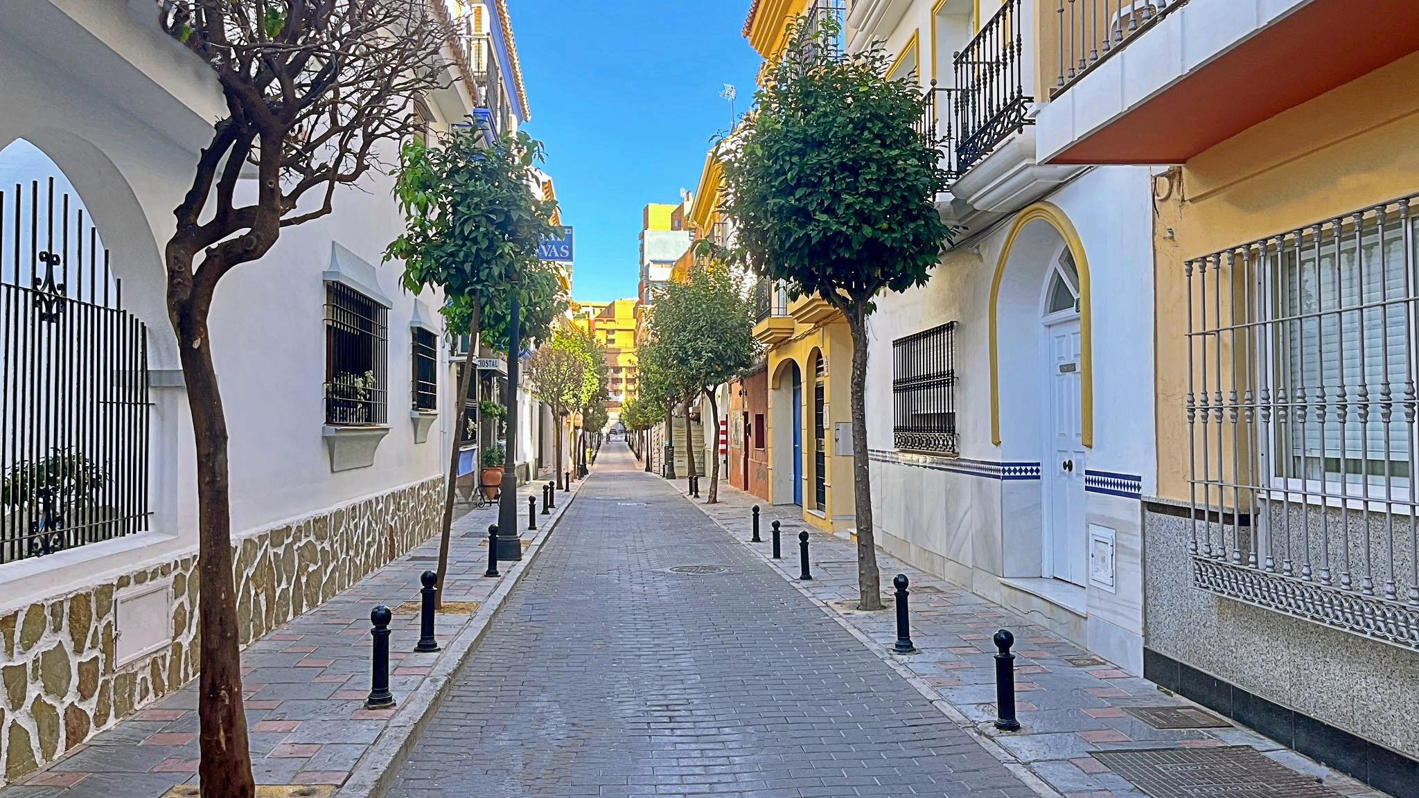 Imagen 1 Apto. Playa en venta en Fuengirola / Puerto Deportivo de Fuengirola