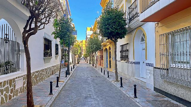 Imagen 1 Inmueble 305452 - Apto. Playa en venta en Fuengirola / Puerto Deportivo de Fuengirola