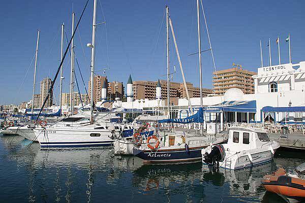 Imagen 20 Inmueble 305633 - Apto. Playa en venta en Fuengirola / Puerto Deportivo