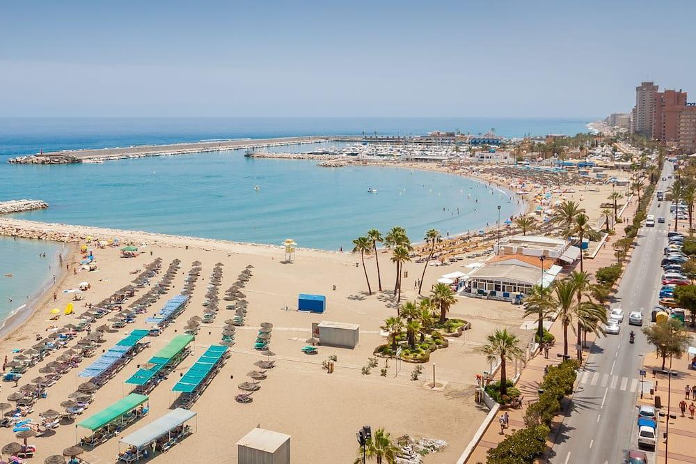Imagen 21 Apto. Playa en venta en Fuengirola / Puerto Deportivo