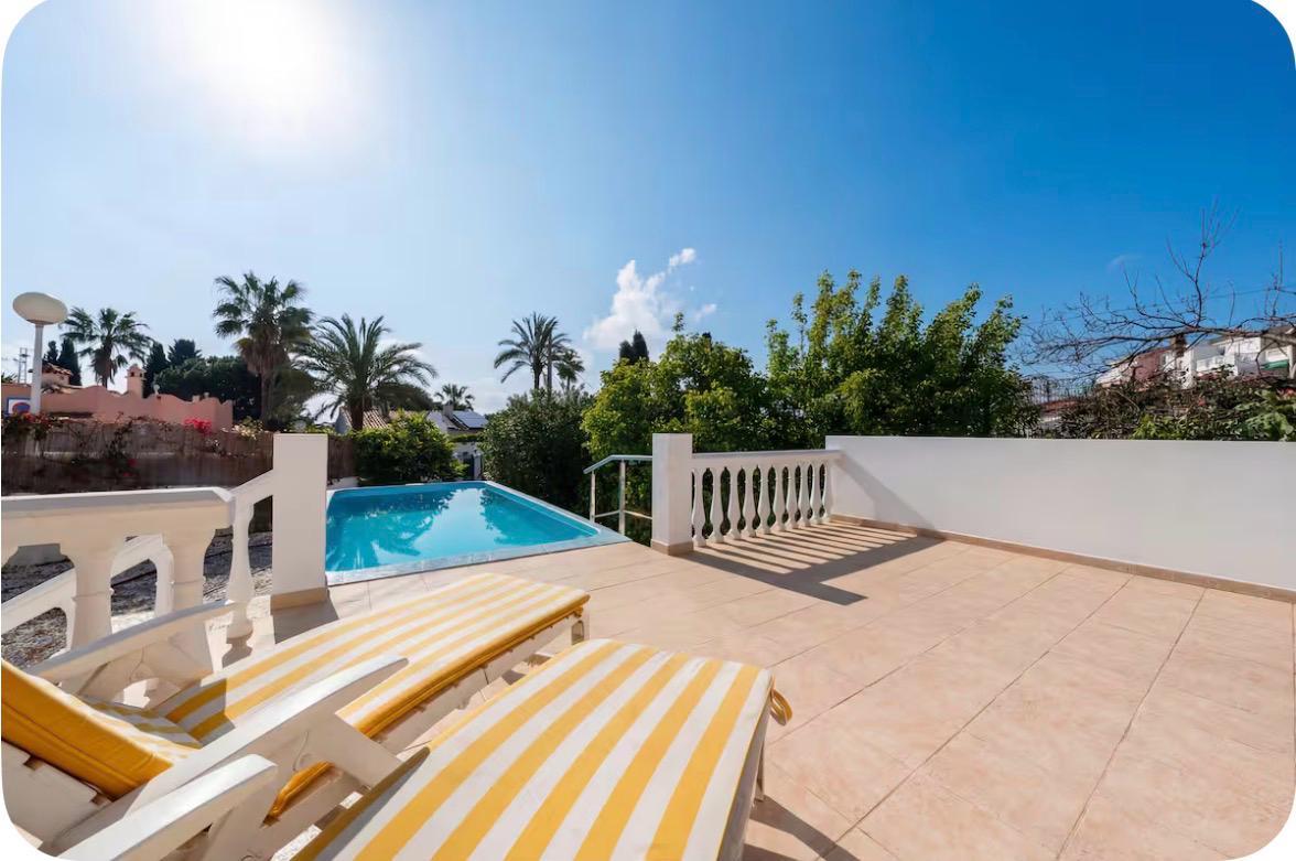 Imagen 1 Casa Aislada en venta en Mijas / El Faro - Chaparral