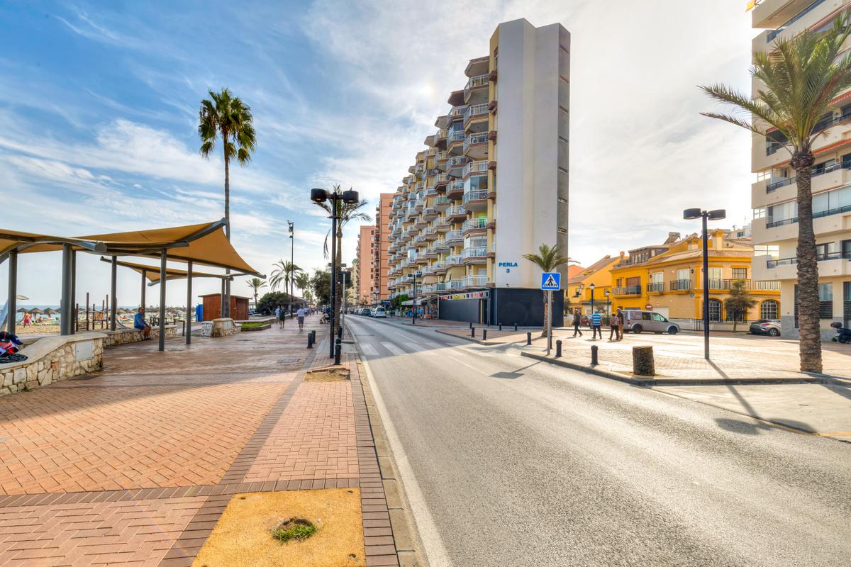 Imagen 20 Apto. Playa en venta en Fuengirola / Paseo Marítimo Fuengirola