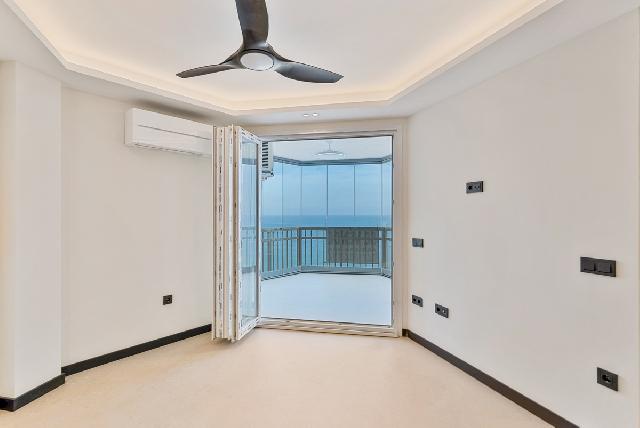 Imagen 3 Inmueble 306432 - Apto. Playa en venta en Fuengirola / Paseo Marítimo Fuengirola