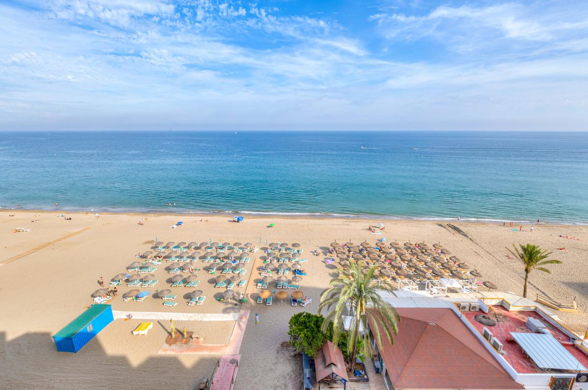Imagen 1 Apto. Playa en venta en Fuengirola / Paseo Marítimo Fuengirola