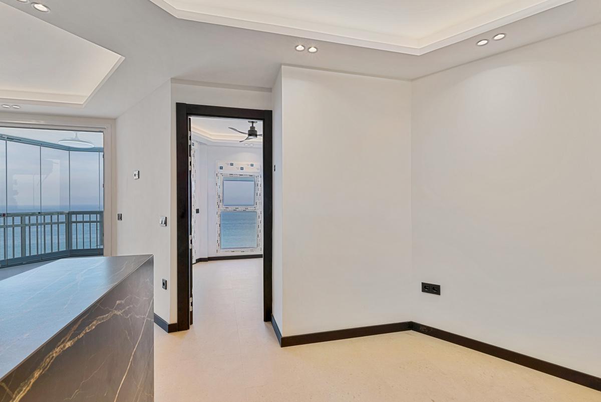 Imagen 12 Apto. Playa en venta en Fuengirola / Paseo Marítimo Fuengirola