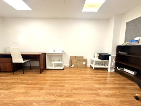 Imagen 3 Oficina Comercial en alquiler en Donostia-San Sebastián / Calle Camino-Despacho en edifici...