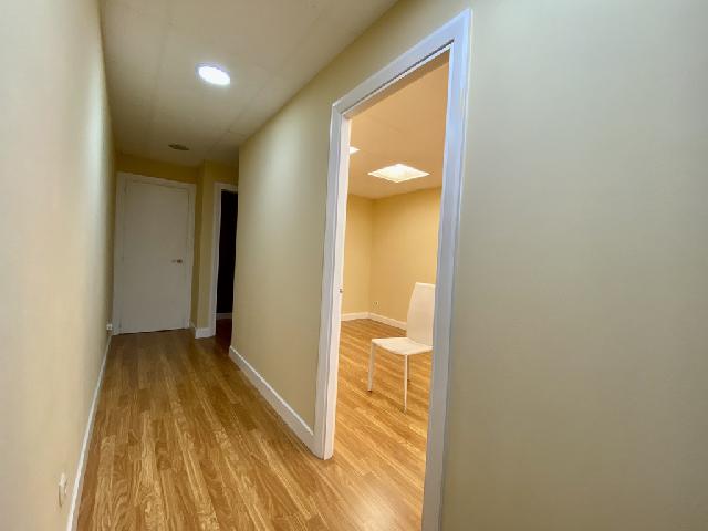 Imagen 8 Inmueble 245391 - Oficina Comercial en alquiler en Donostia-San Sebastián / Calle Camino-Despacho en edifici...