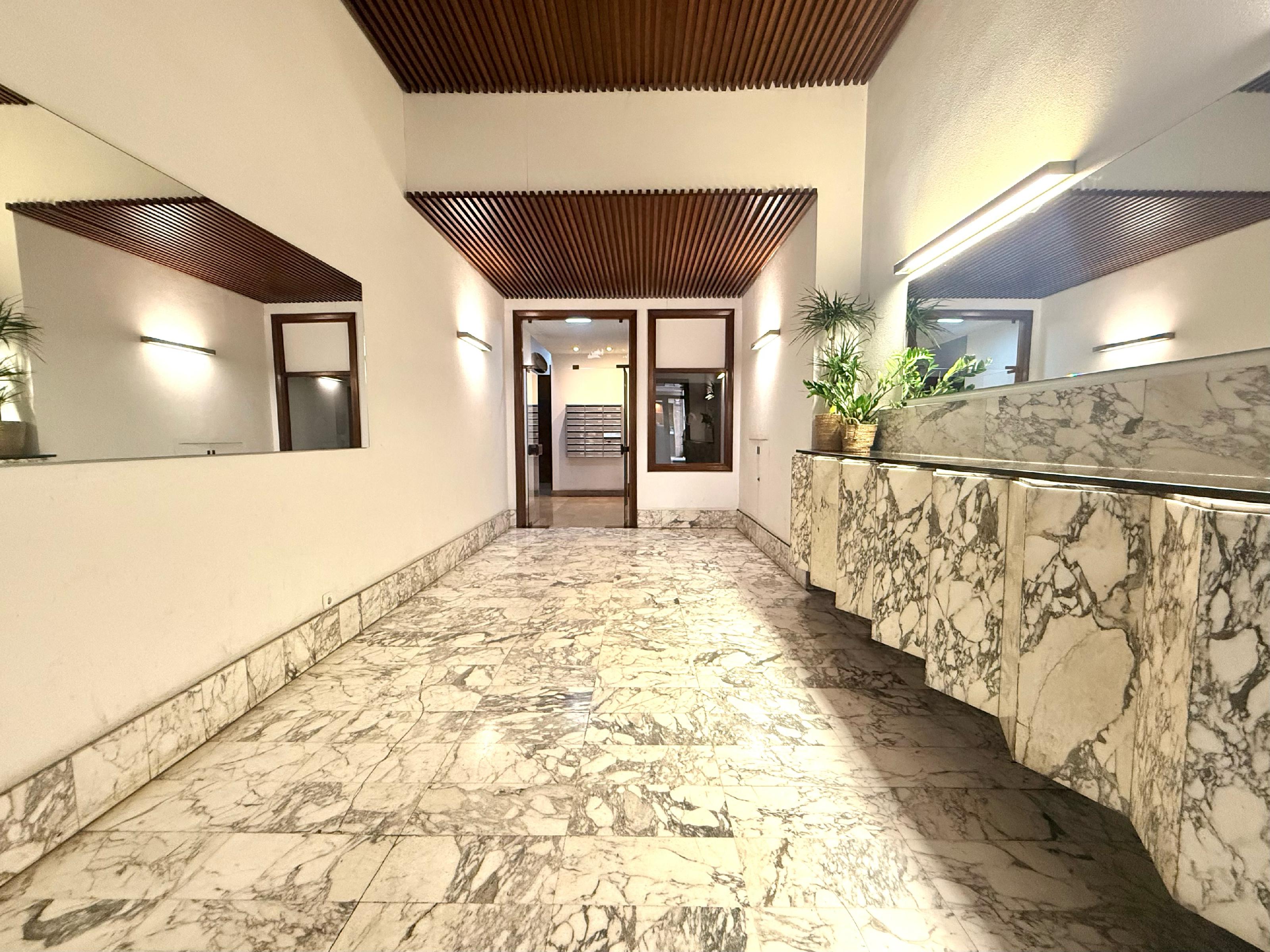 Imagen 11 Oficina Comercial en alquiler en Donostia-San Sebastián / Calle Camino-Despacho en edifici...