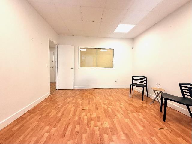 Imagen 6 Inmueble 245391 - Oficina Comercial en alquiler en Donostia-San Sebastián / Calle Camino-Despacho en edifici...