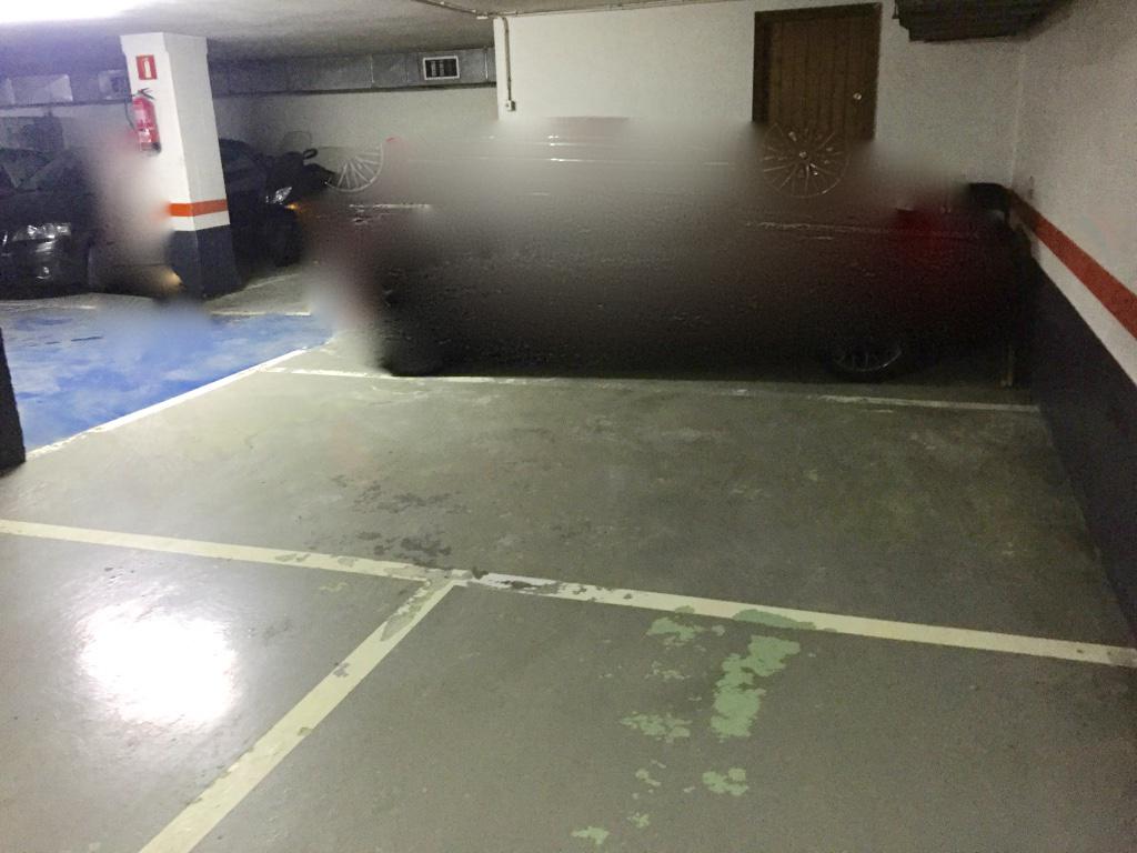 Imagen 1 Parking Coche en alquiler en Donostia-San Sebastián / Gran Vía-Gros-Playa