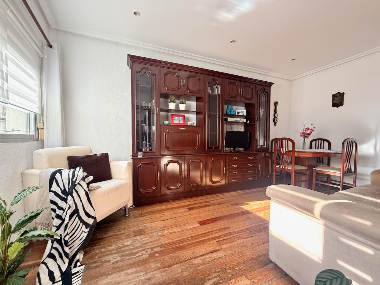 Imagen 4 Piso en venta en Donostia-San Sebastián / Calle Gloria-Gros-Donostia
