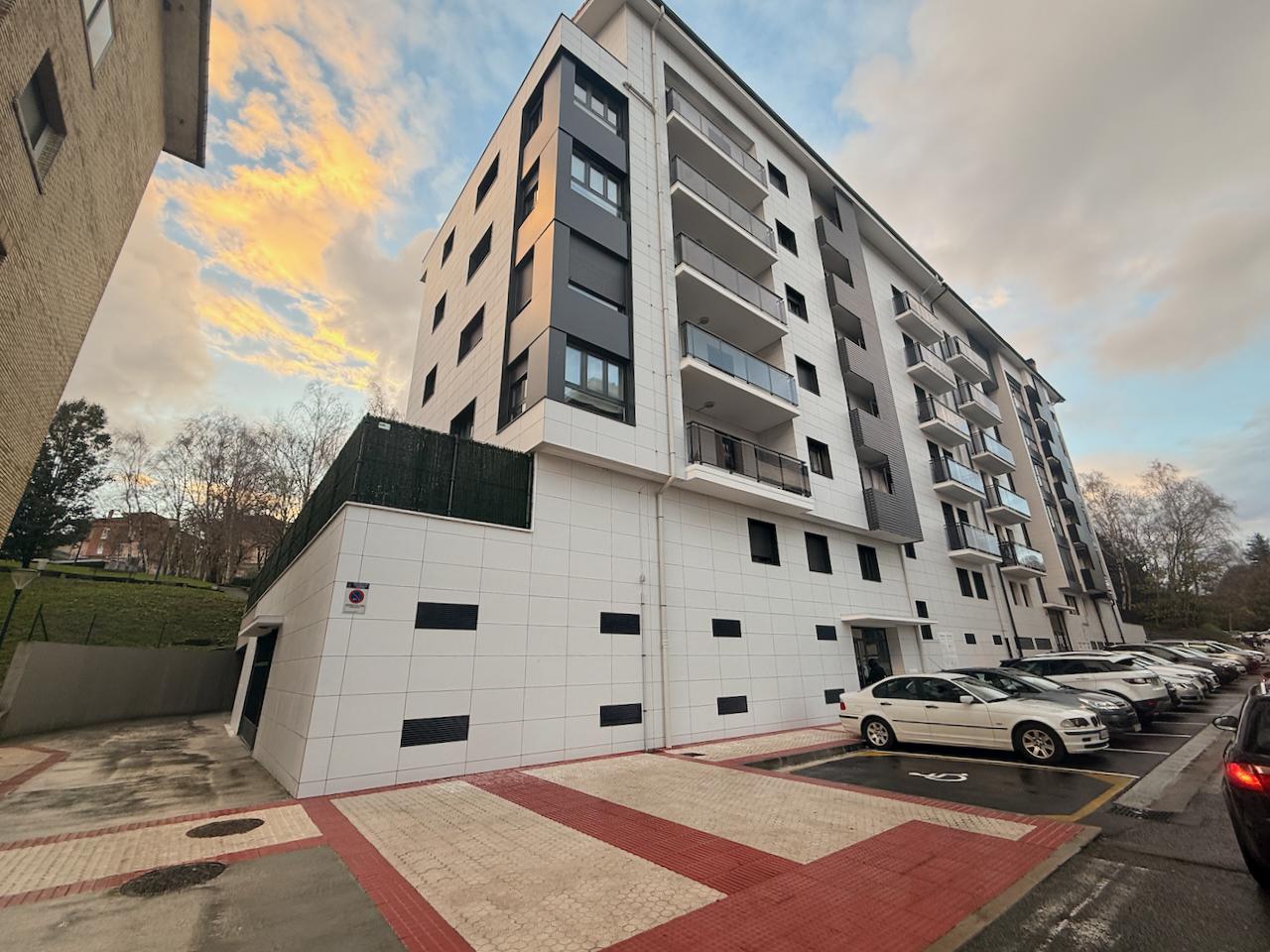 Imagen 3 Piso en alquiler en Errenteria / Resurreccion María Azkue - Errenteria