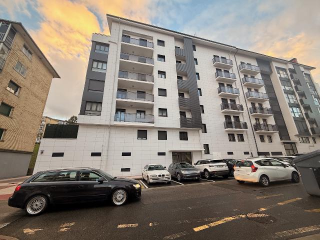 Imagen 2 Inmueble 298573 - Piso en alquiler en Errenteria / Resurreccion María Azkue - Errenteria