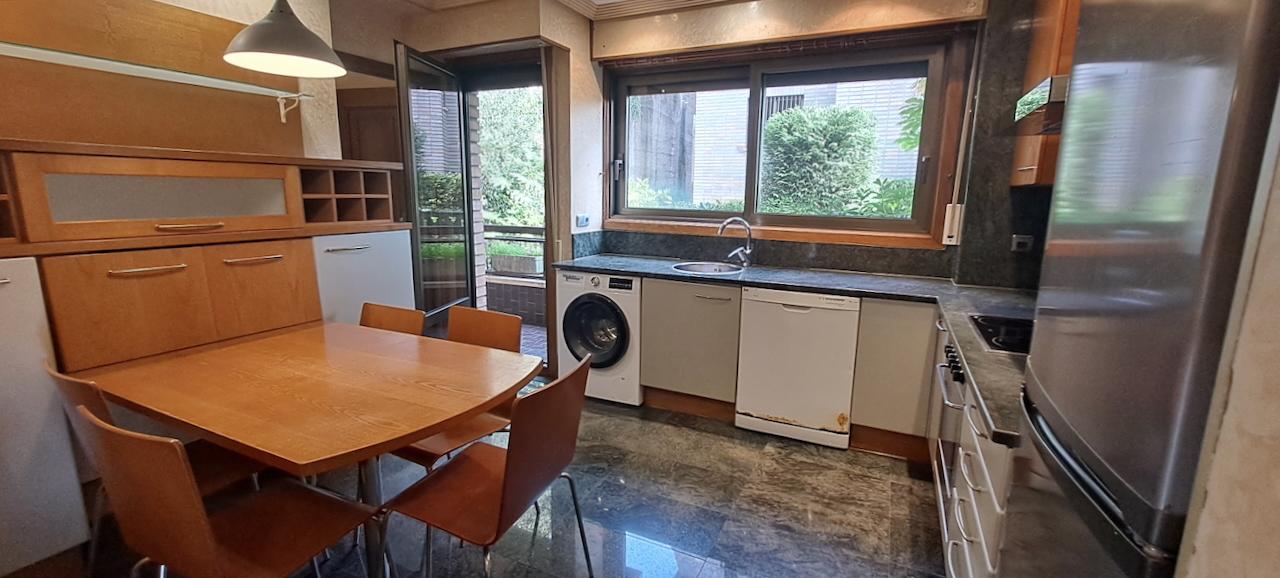Imagen 10 Piso en venta en Donostia-San Sebastián / Paseo Toki Eder-Ategorrieta-Donostia