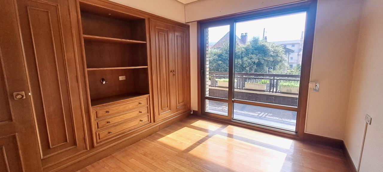 Imagen 19 Piso en venta en Donostia-San Sebastián / Paseo Toki Eder-Ategorrieta-Donostia