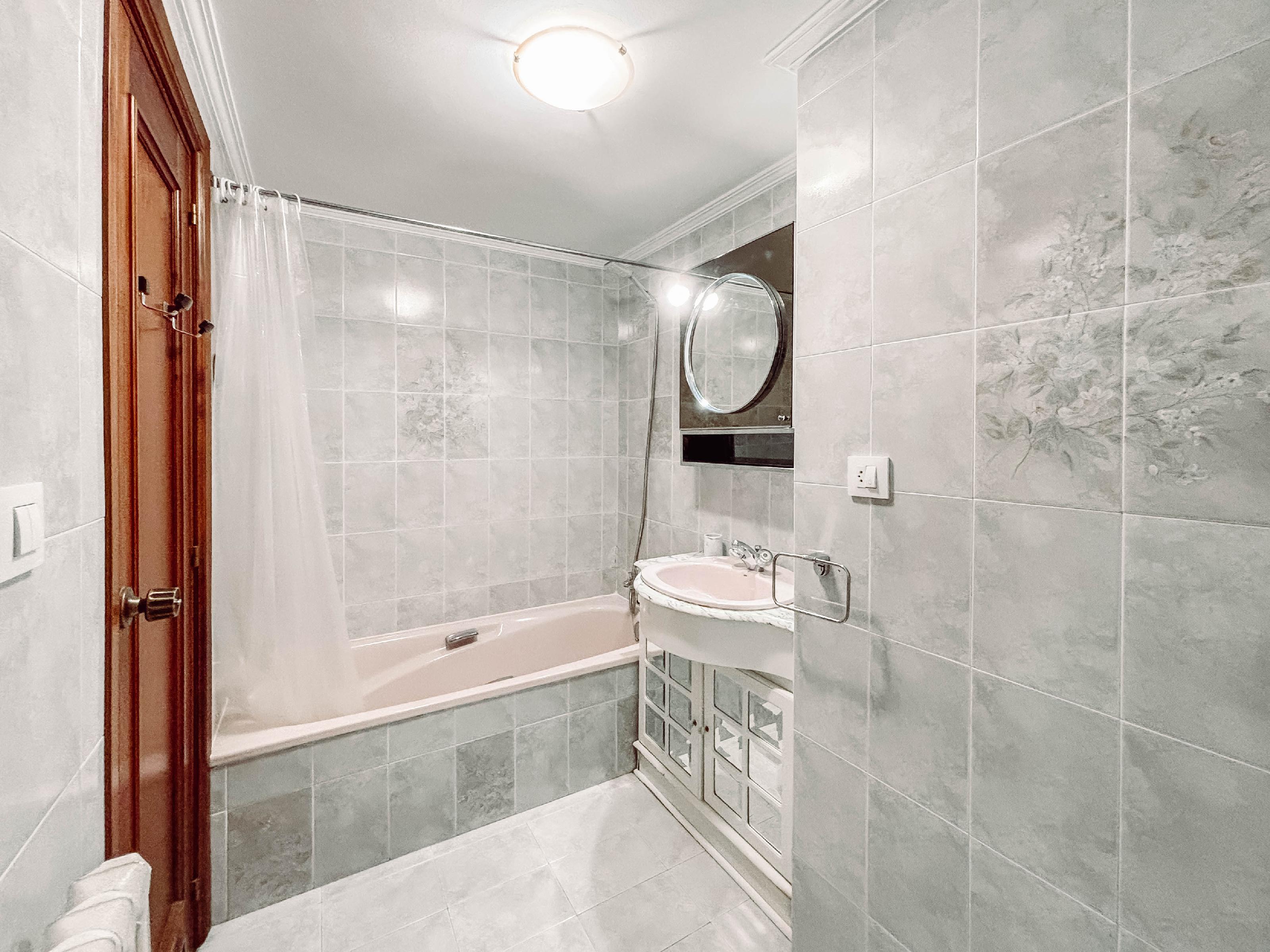 Imagen 28 Piso en venta en Donostia-San Sebastián / Calle Triunfo-Miraconcha- Area romantica Donostia