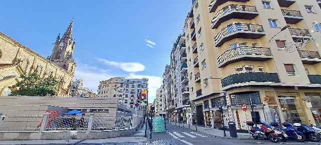 Imagen 3 Inmueble 299271 - Local Comercial en venta en Donostia-San Sebastián / Calle Trueba, próximo a Zabaleta