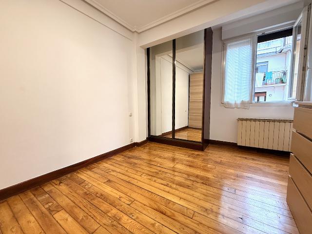 Imagen 4 Inmueble 299520 - Piso en venta en Donostia-San Sebastián / Secundino Esnaola - Gros - Donostia