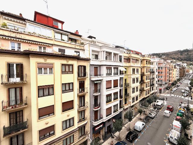 Imagen 7 Inmueble 299520 - Piso en venta en Donostia-San Sebastián / Secundino Esnaola - Gros - Donostia