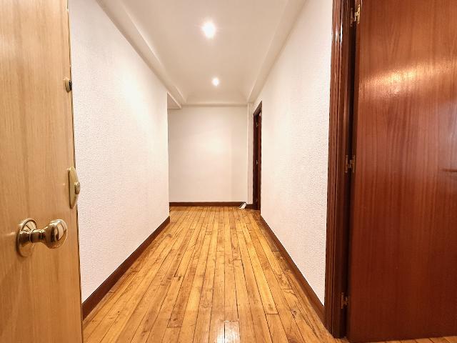 Imagen 8 Inmueble 299520 - Piso en alquiler en Donostia-San Sebastián / Secundino Esnaola - Gros - Donostia