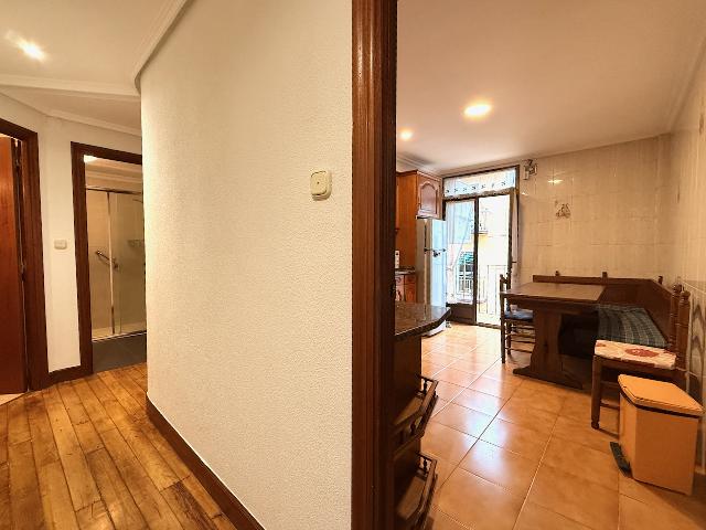 Imagen 20 Inmueble 299520 - Piso en venta en Donostia-San Sebastián / Secundino Esnaola - Gros - Donostia