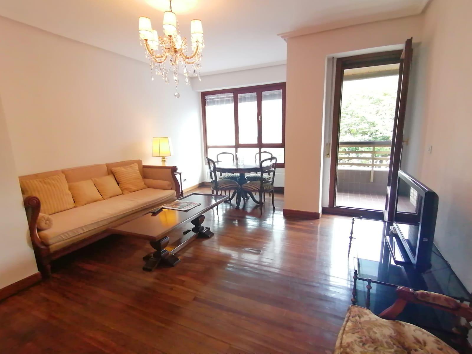 Imagen 4 Piso en alquiler en Donostia-San Sebastián / Av. de Navarra-Gros Ategorrieta-Donostia