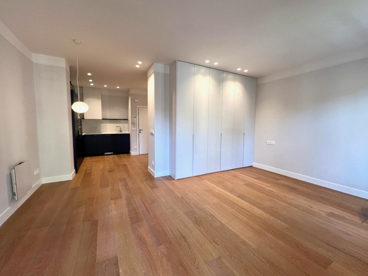 Imagen 3 Piso en venta en Donostia-San Sebastián / Plaza Buen Pastor-Donostia