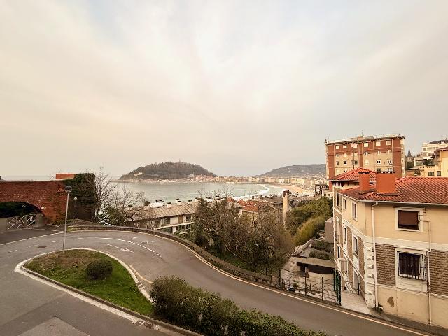 Imagen 5 Inmueble 301146 - Piso en venta en Donostia-San Sebastián / Pº de la Fe-Miraconcha-Donostia