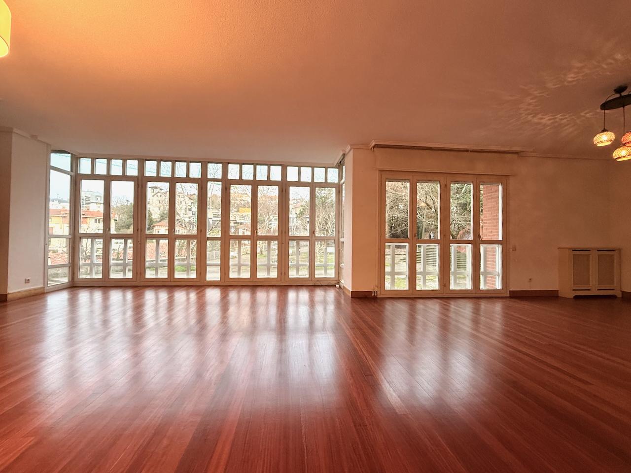 Imagen 4 Piso en venta en Donostia-San Sebastián / Pº de la Fe-Miraconcha-Donostia