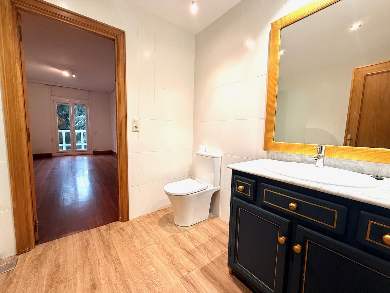 Imagen 27 Piso en venta en Donostia-San Sebastián / Pº de la Fe-Miraconcha-Donostia