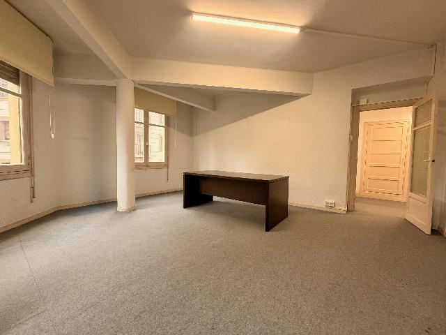 Imagen 2 Inmueble 301153 - Oficina Comercial en alquiler en Donostia-San Sebastián / Calle Segundo Izpizua - Gros - D...