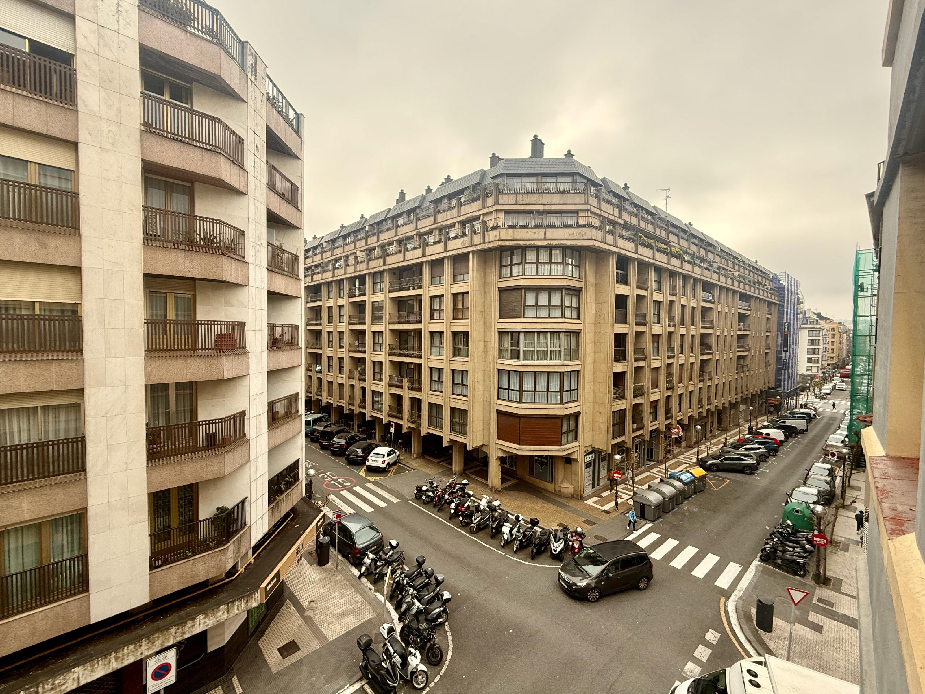 Imagen 14 Oficina Comercial en alquiler en Donostia-San Sebastián / Calle Segundo Izpizua - Gros - D...