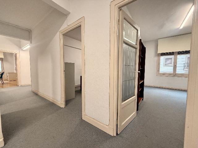 Imagen 16 Inmueble 301153 - Oficina Comercial en alquiler en Donostia-San Sebastián / Calle Segundo Izpizua - Gros - D...