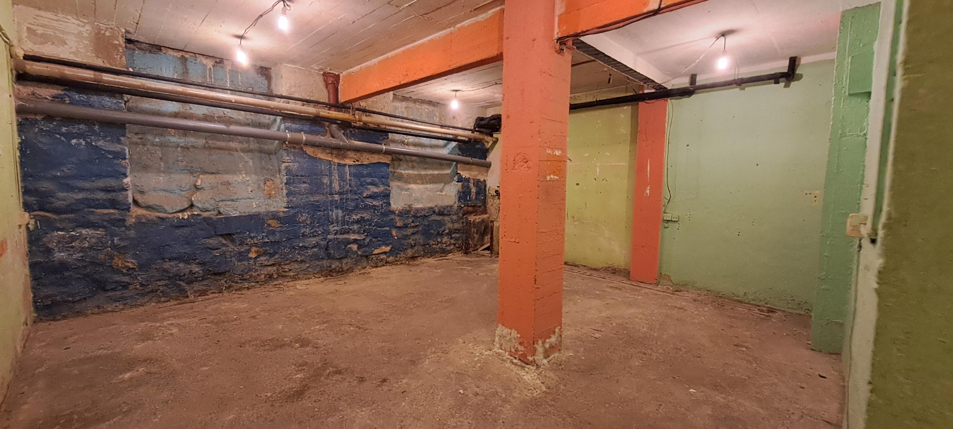 Imagen 1 Local Industrial en alquiler en Donostia-San Sebastián / Calle Carquizano-Gros-Donostia