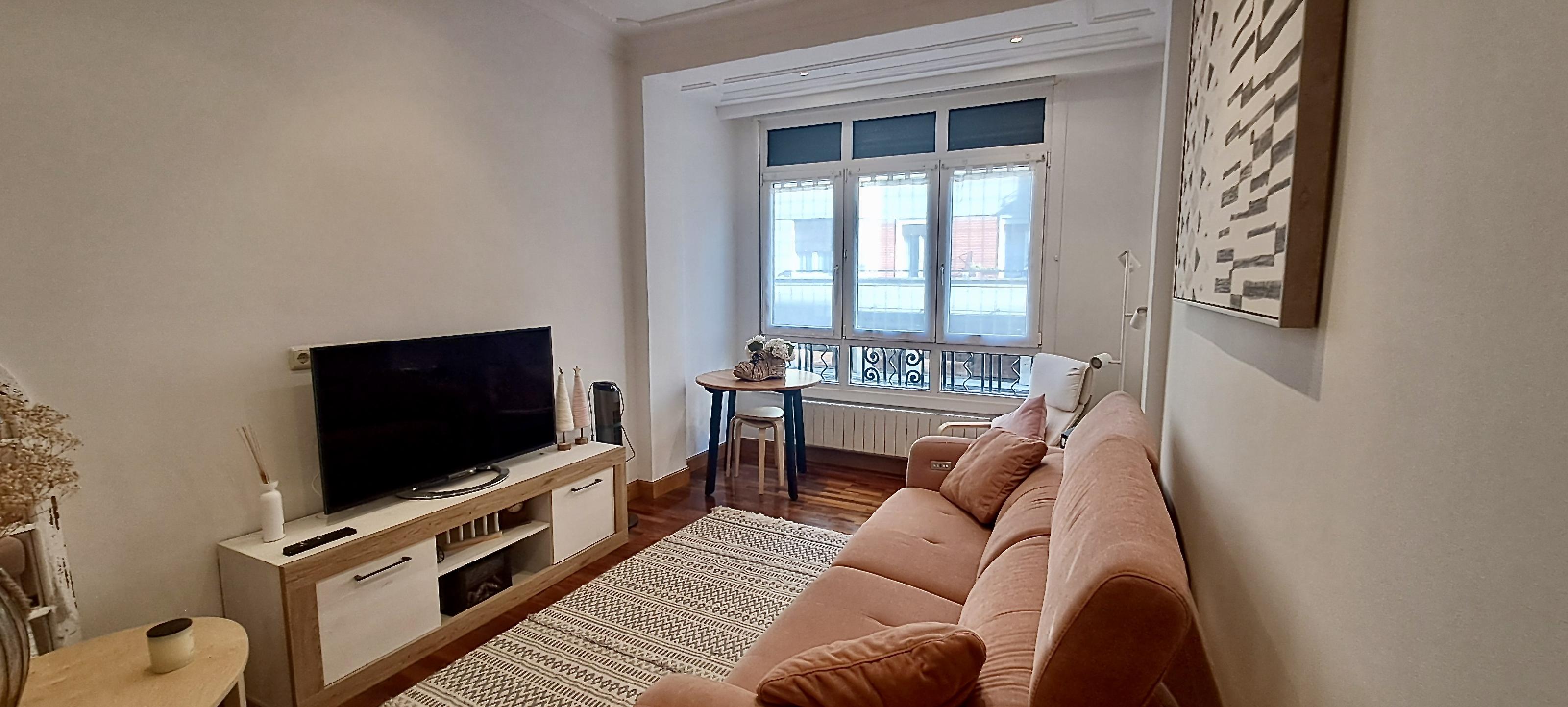 Imagen 1 Piso en alquiler en Donostia-San Sebastián / Secundino Esnaola-Gros-Donostia