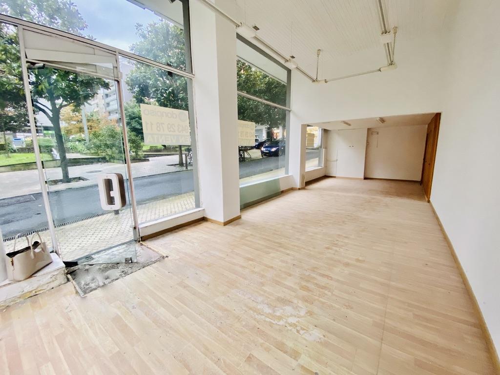 Imagen 7 Local Comercial en venta en Donostia-San Sebastián / Calle Virgen del Carmen - Eguía - Donostia