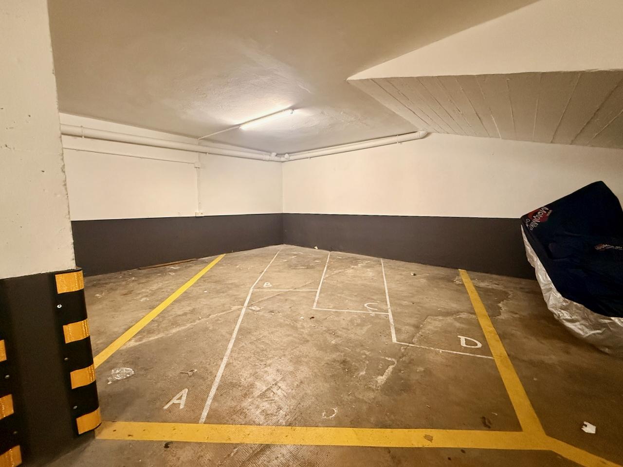 Imagen 3 Parking Coche en venta en Donostia-San Sebastián / Segundo Izpizua-Gros-Donostia