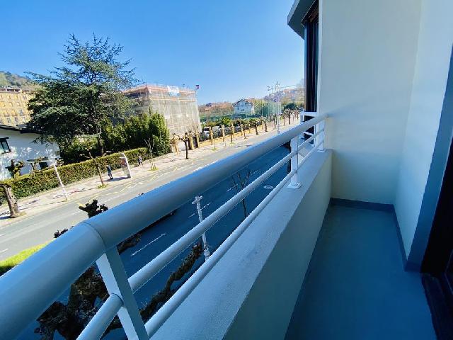 Imagen 12 Inmueble 302314 - Piso en venta en Donostia-San Sebastián / Av. de Navarra-Gros-Donostia