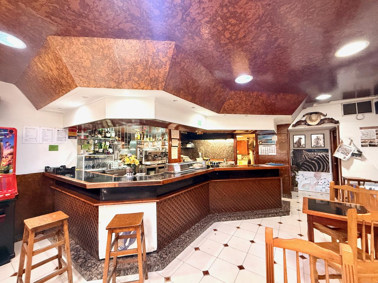 Imagen 3 Local Comercial en alquiler en Donostia-San Sebastián / Segundo Izpizua-a pocos metros de ...