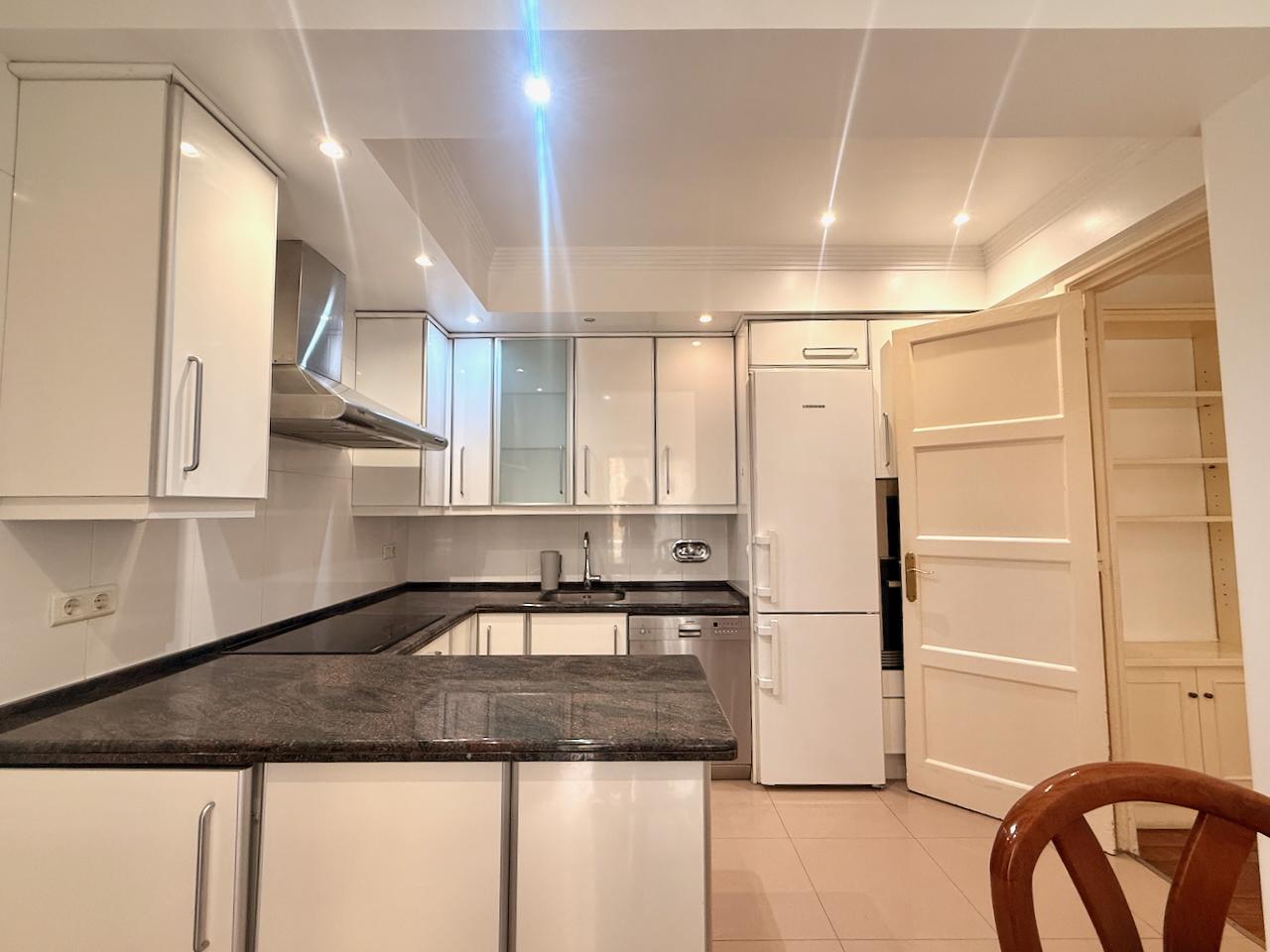 Imagen 32 Piso en venta en Donostia-San Sebastián / Avenida de Navarra-Gros-Ategorrieta-Donostia