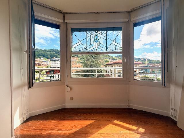 Imagen 3 Inmueble 302532 - Piso en venta en Donostia-San Sebastián / Avenida de Navarra-Gros-Ategorrieta-Donostia