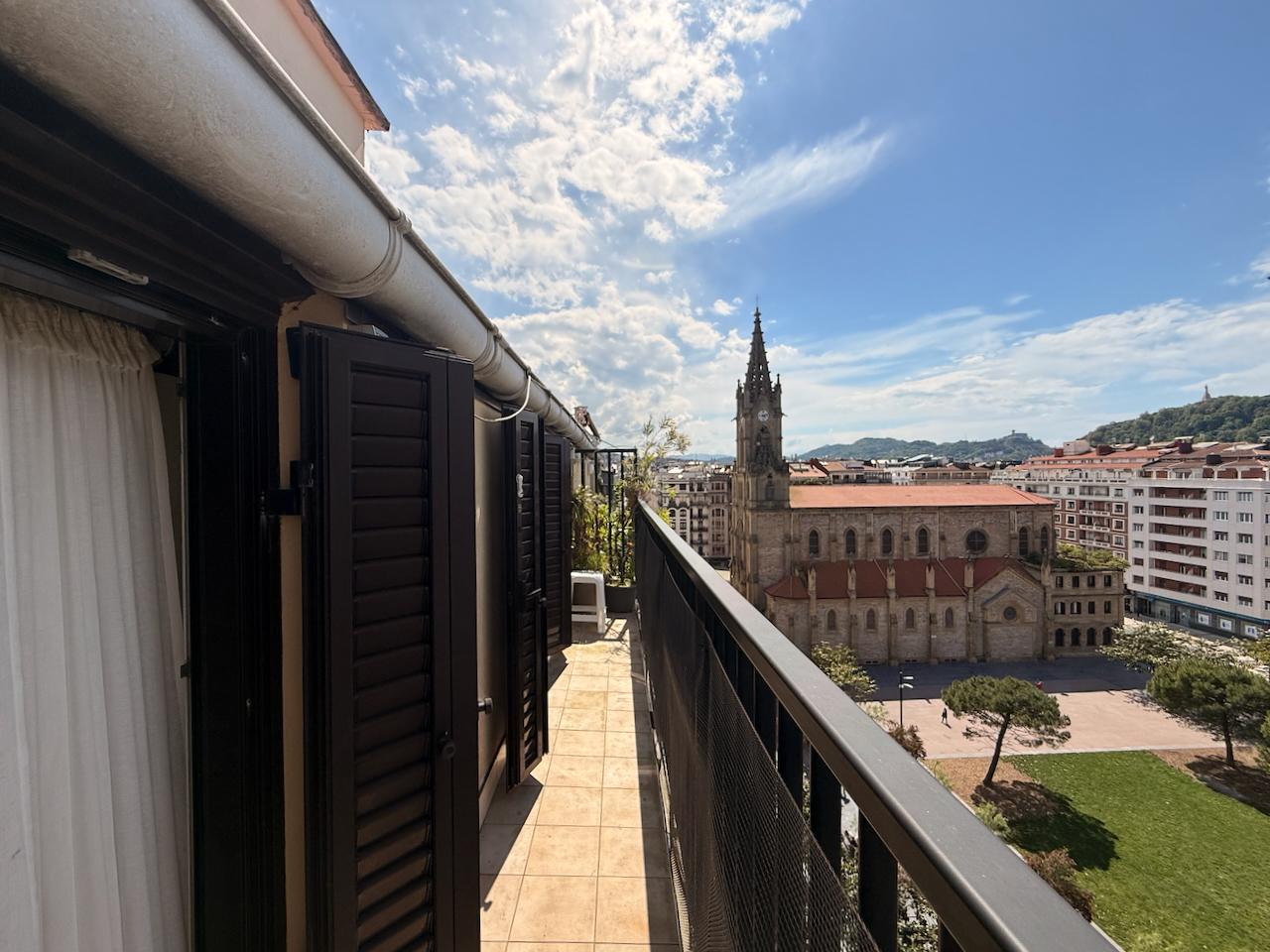 Imagen 2 Ático en venta en Donostia-San Sebastián / Plaza Cataluña-Gros-Donostia