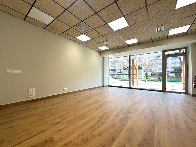 Imagen 2 Inmueble 303237 - Local Comercial en alquiler en Donostia-San Sebastián / Eguia-Plaza Campo Atocha-Donostia