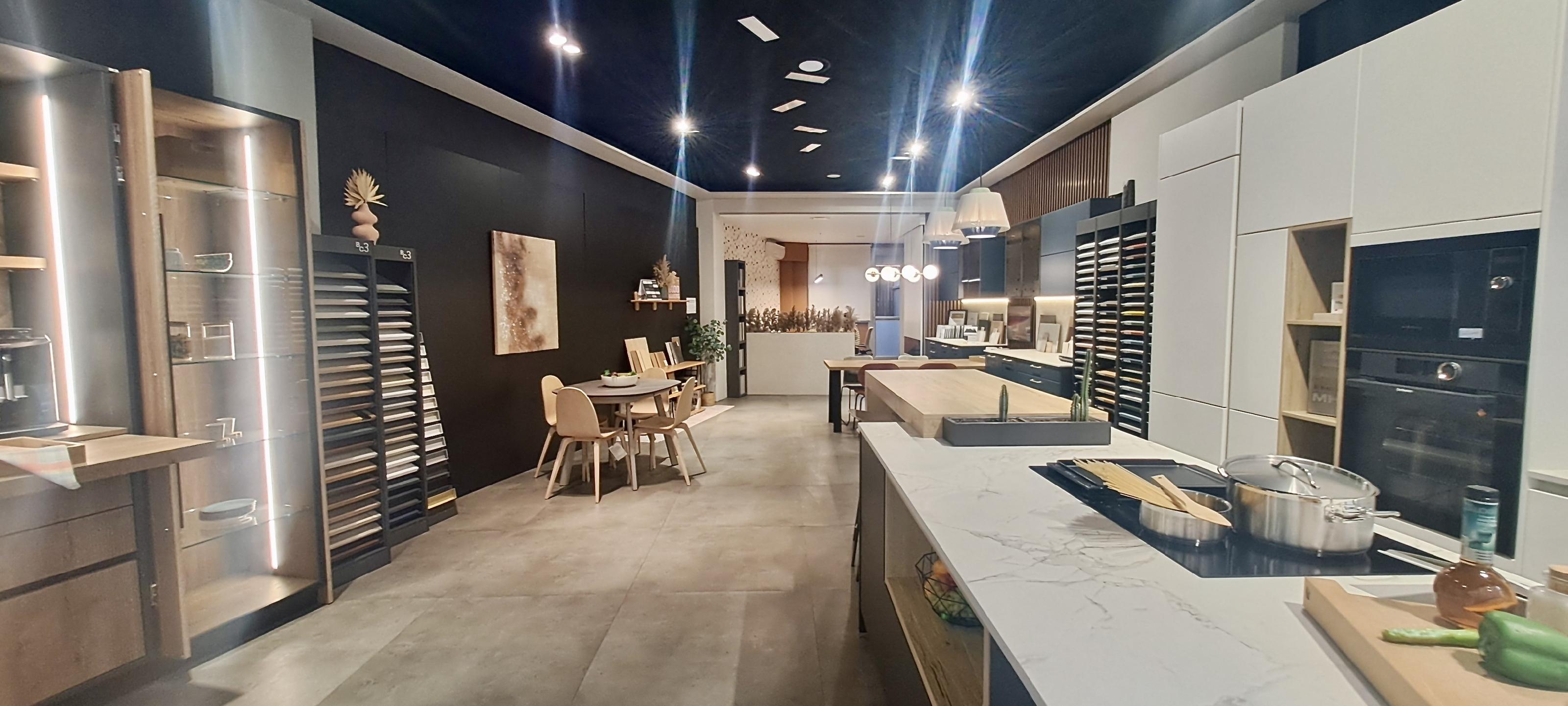 Imagen 1 Local Comercial en alquiler en Donostia-San Sebastián / Calle Egia- Barrio de Egia