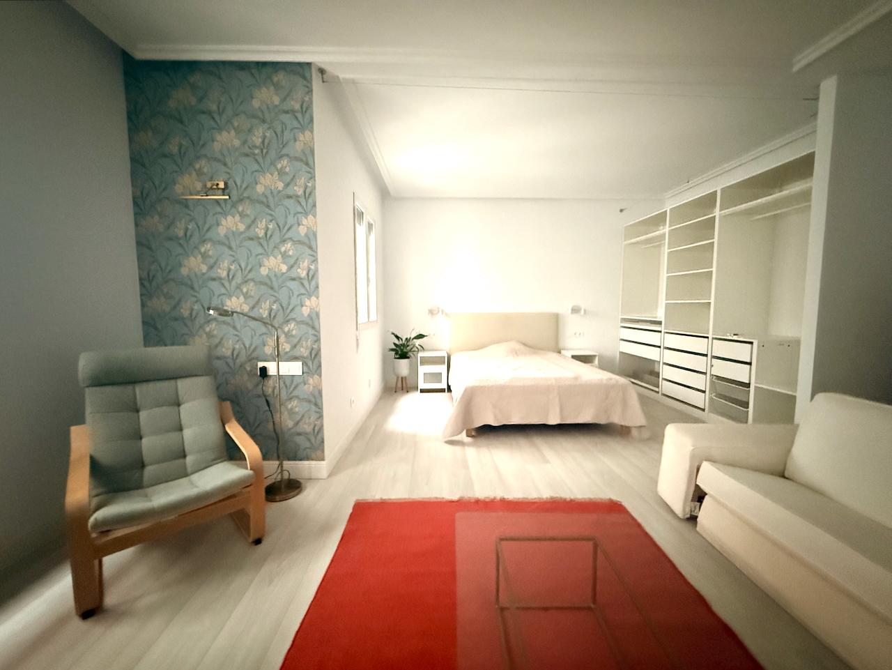 Imagen 1 Piso en alquiler en Donostia-San Sebastián / Calle San Francisco-Centro del barrio de Gros