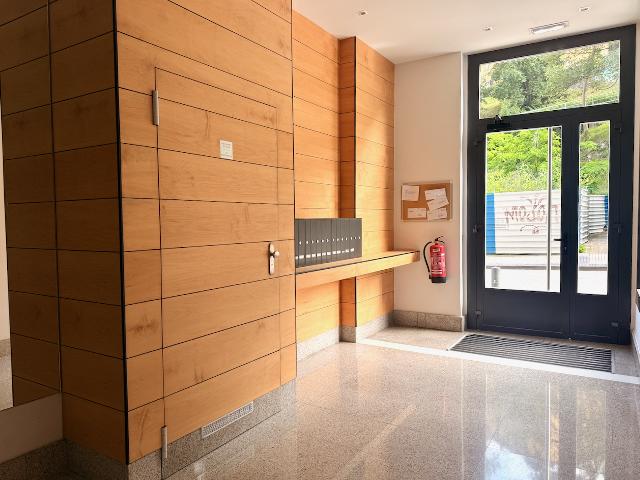 Imagen 30 Inmueble 303455 - Piso en venta en Donostia-San Sebastián / C Amara- A dos minutos de playa y de Av. de la l...